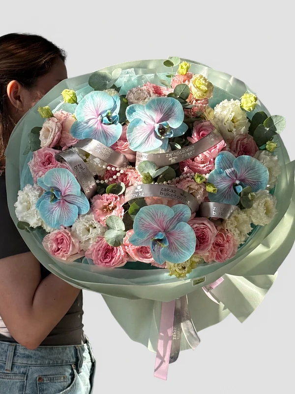 Букет "Rosy Fantasy"